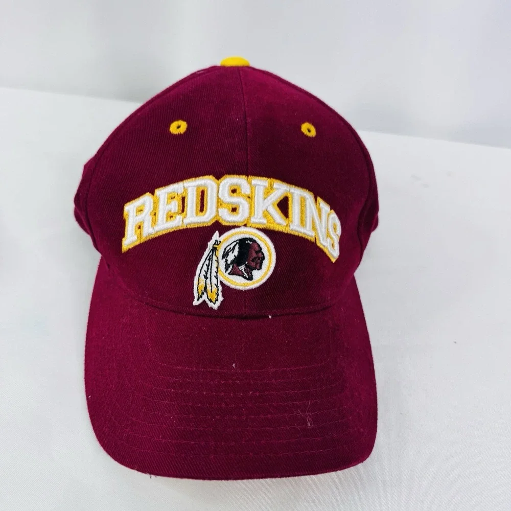 Mens‎ Vintage Washington Redskins Annco Corduroy Hat Burgundy Yellow NFL Cap